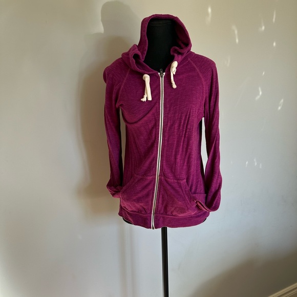 2 American eagle zipper hoodies - Picture 2 of 9